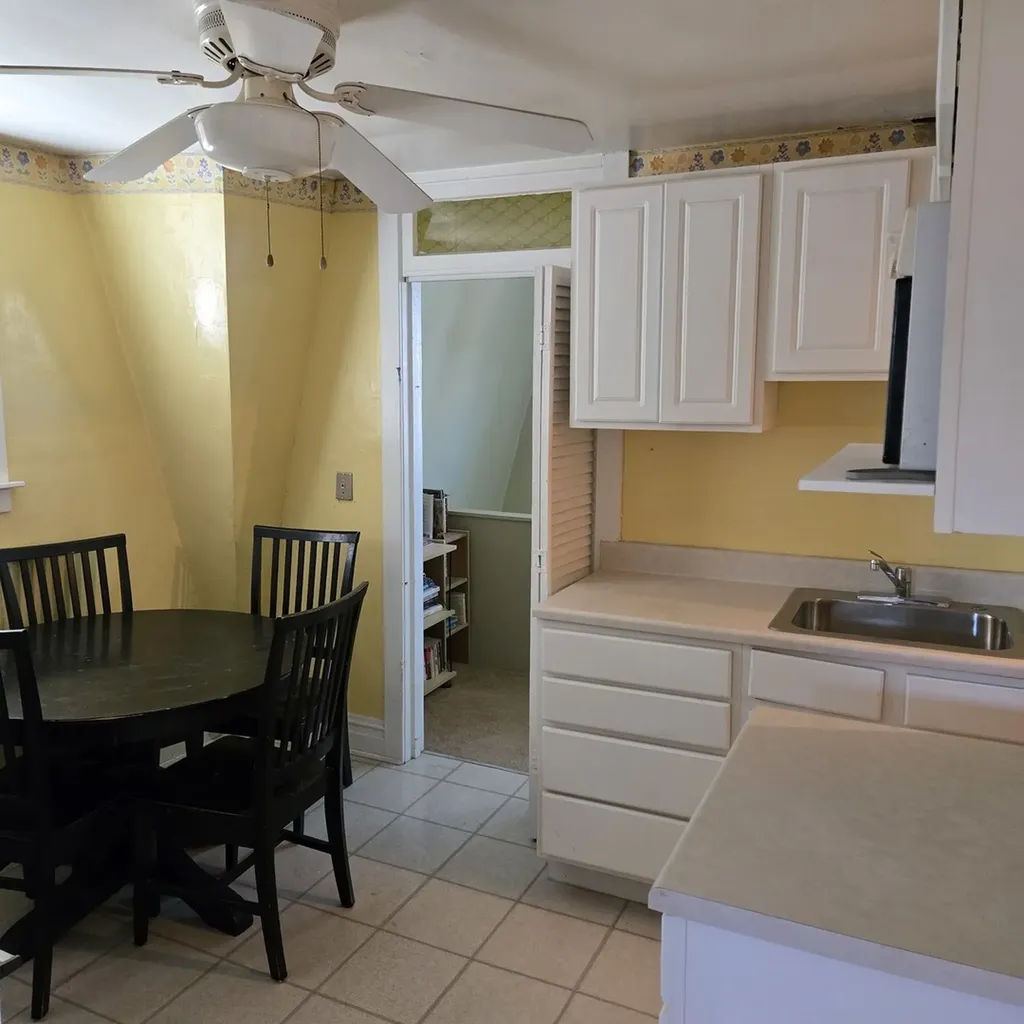 6213 West Newport Avenue Chicago IL 60634