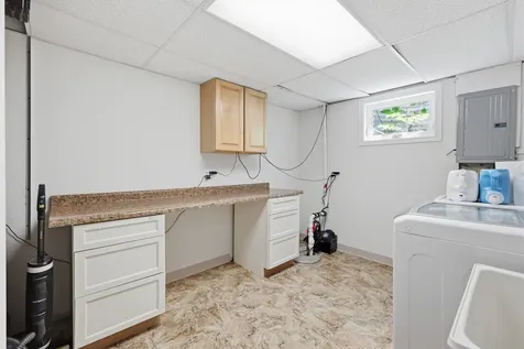 218 Windridge Drive Mchenry IL 60050