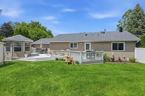 218 Windridge Drive Mchenry IL 60050