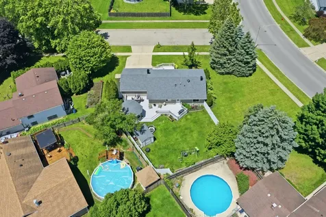 218 Windridge Drive Mchenry IL 60050
