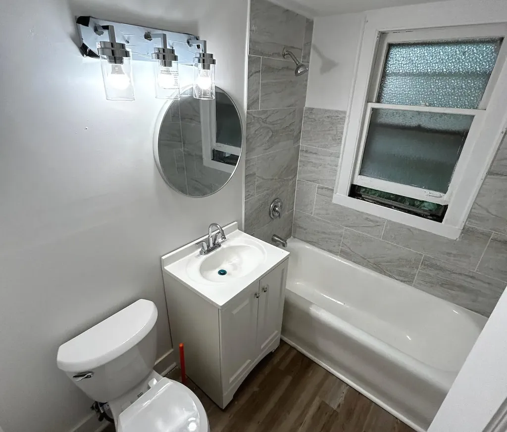 12018 South Wentworth Avenue Chicago IL 60628
