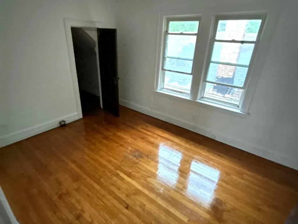 12018 South Wentworth Avenue Chicago IL 60628