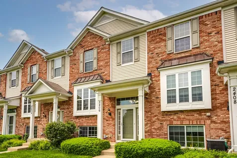 2406 Neubauer Circle Lindenhurst IL 60046