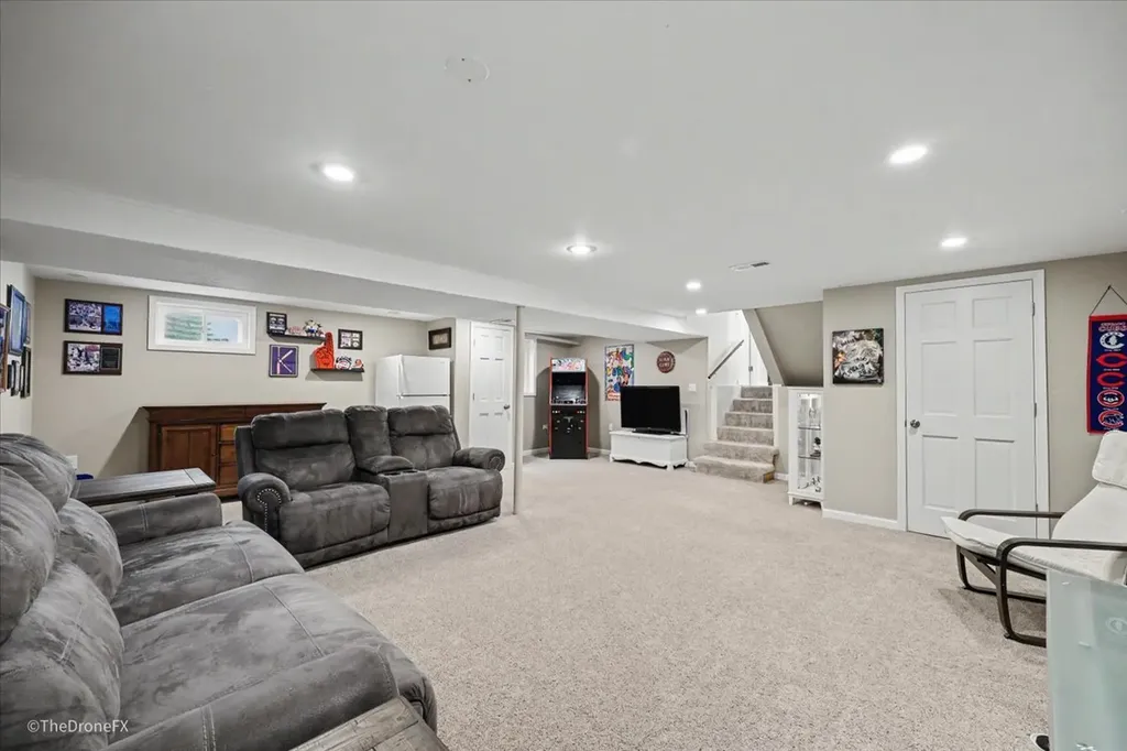 767 North Willow Road Elmhurst IL 60126