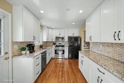 767 North Willow Road Elmhurst IL 60126