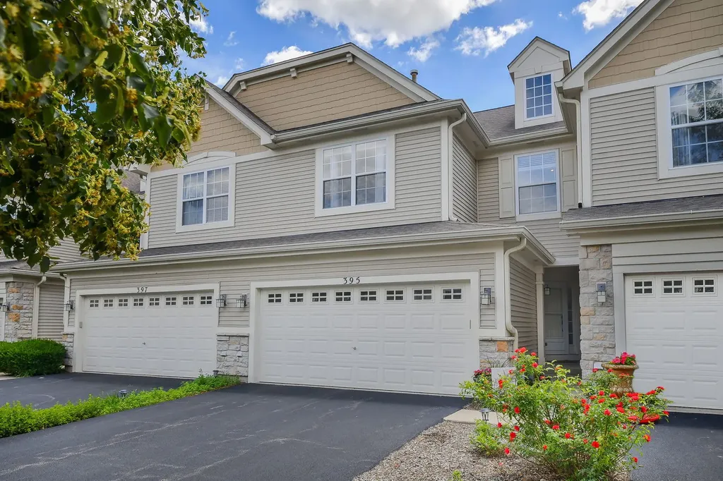 395 Vaughn Circle Aurora IL 60502