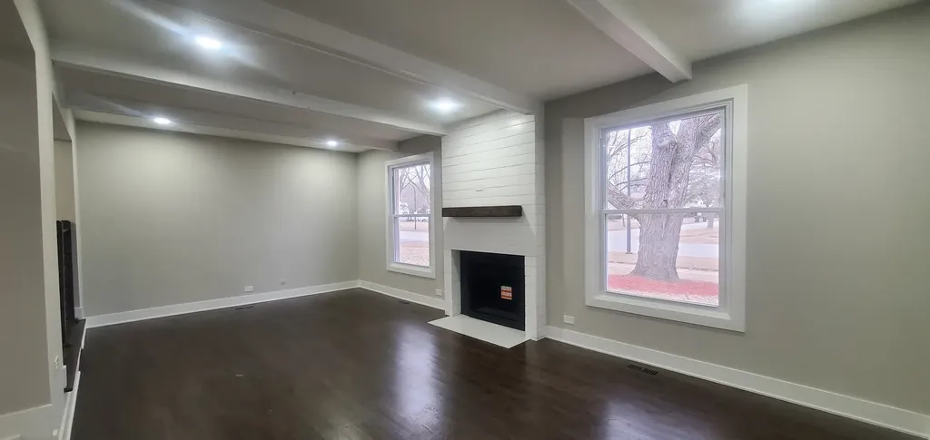 16 West Bailey Road Naperville IL 60565