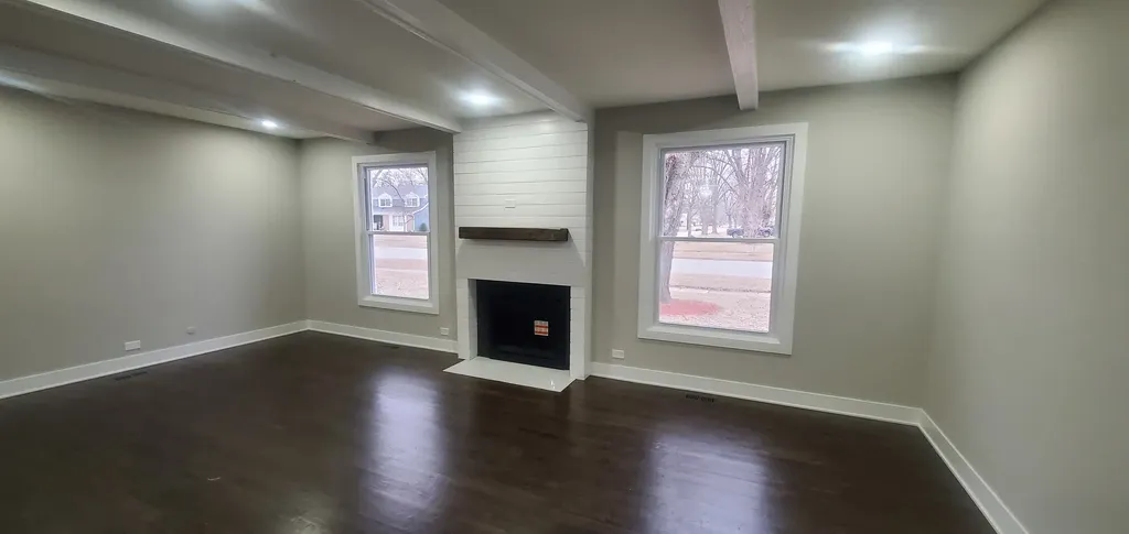16 West Bailey Road Naperville IL 60565