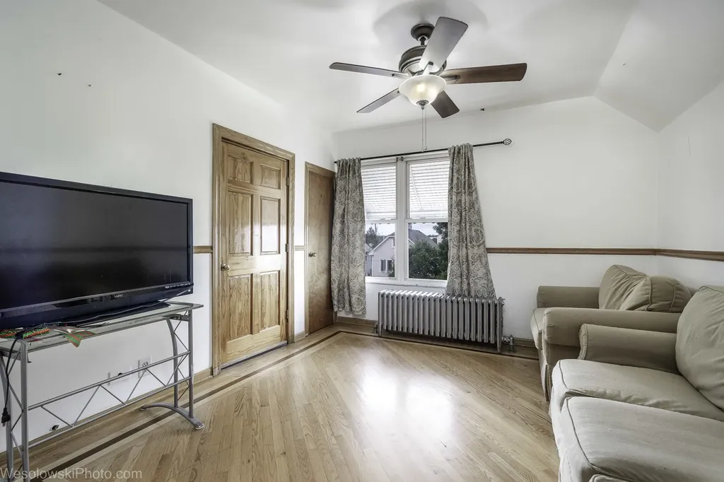 2416 North Rutherford Avenue Chicago IL 60607