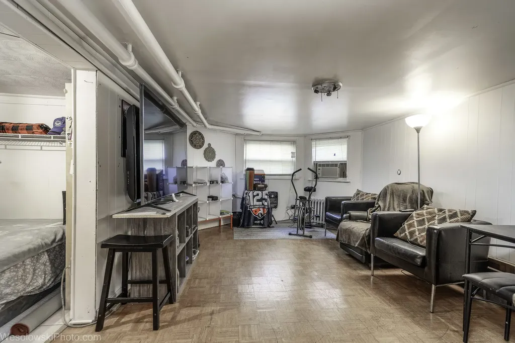 2416 North Rutherford Avenue Chicago IL 60607