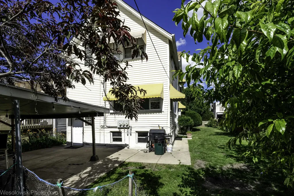 2416 North Rutherford Avenue Chicago IL 60607