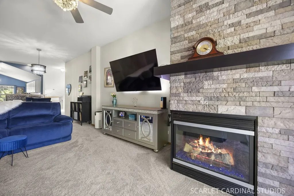 2413 Wilton Lane Aurora IL 60502