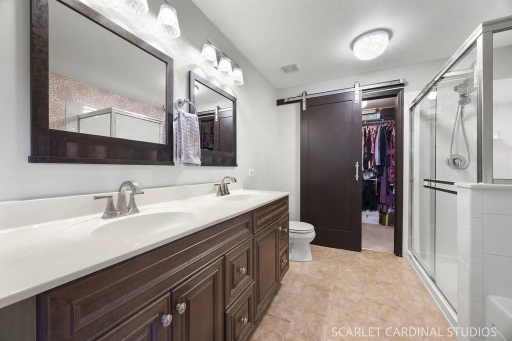 2413 Wilton Lane Aurora IL 60502