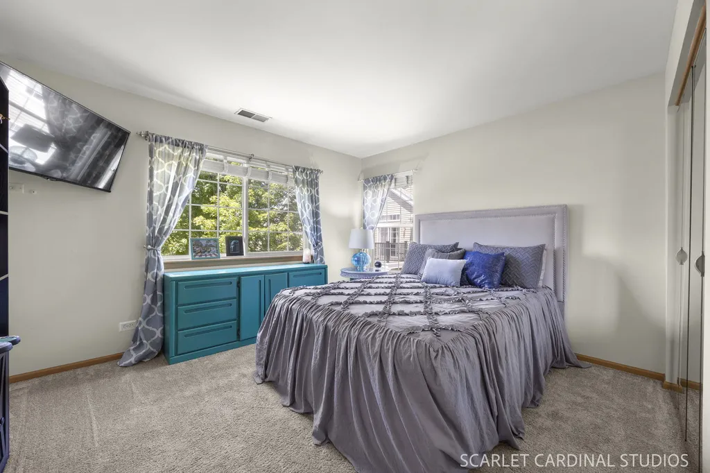 2413 Wilton Lane Aurora IL 60502