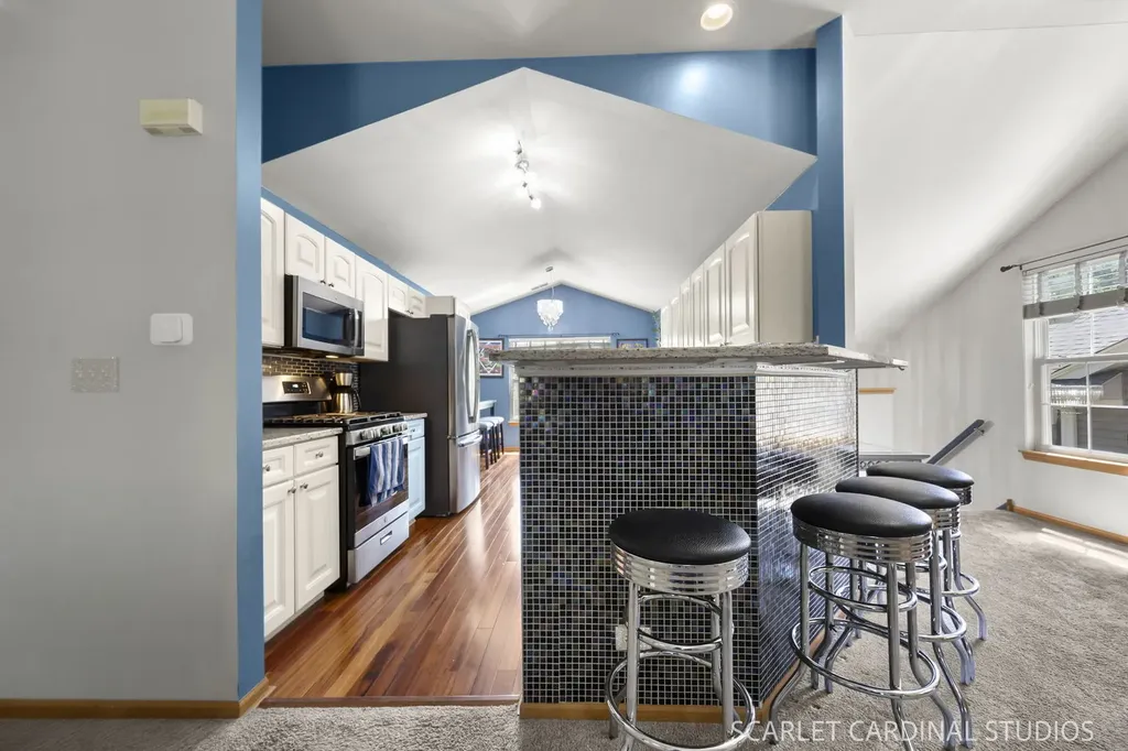 2413 Wilton Lane Aurora IL 60502