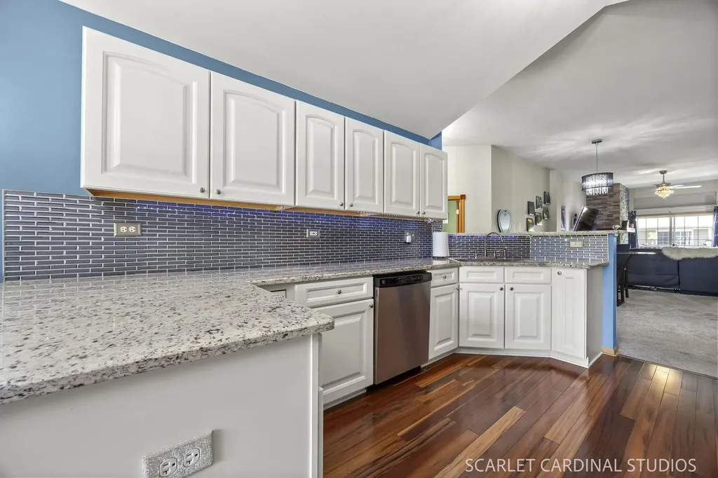 2413 Wilton Lane Aurora IL 60502