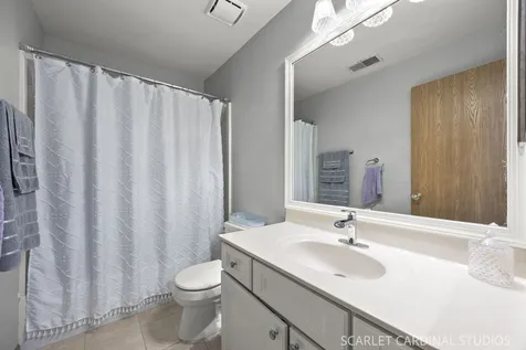 2413 Wilton Lane Aurora IL 60502