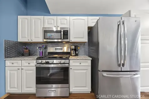 2413 Wilton Lane Aurora IL 60502