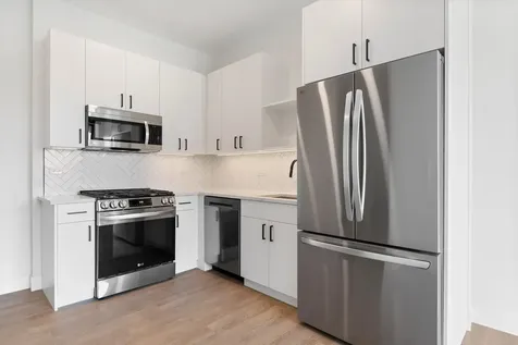 3140 North Clybourn Avenue Chicago IL 60657
