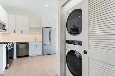 3140 North Clybourn Avenue Chicago IL 60657