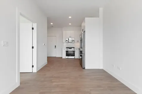 3140 North Clybourn Avenue Chicago IL 60657