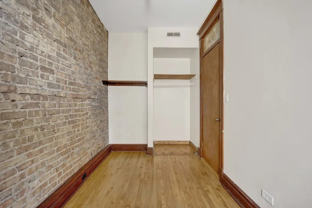 1404 West Flournoy Street Chicago IL 60607