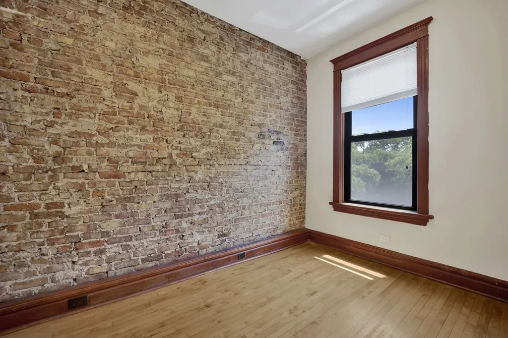 1404 West Flournoy Street Chicago IL 60607