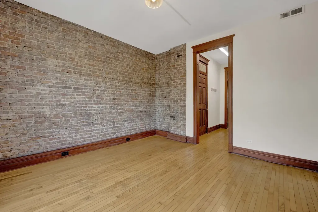 1404 West Flournoy Street Chicago IL 60607