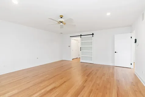 2019 East Avon Lane Arlington Heights IL 60004