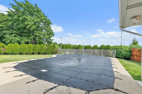 2019 East Avon Lane Arlington Heights IL 60004