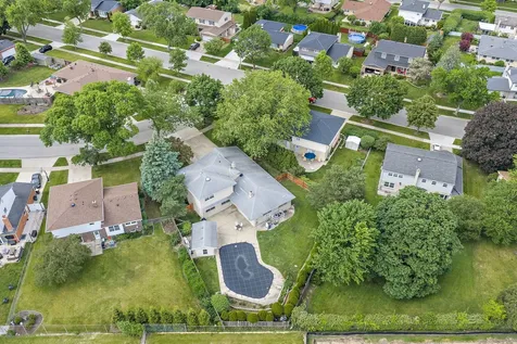 2019 East Avon Lane Arlington Heights IL 60004