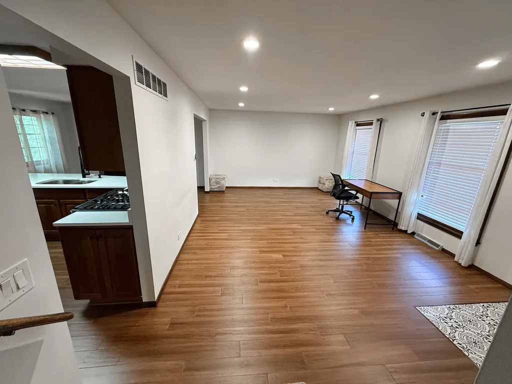 800 Marston Avenue Glen Ellyn IL 60137