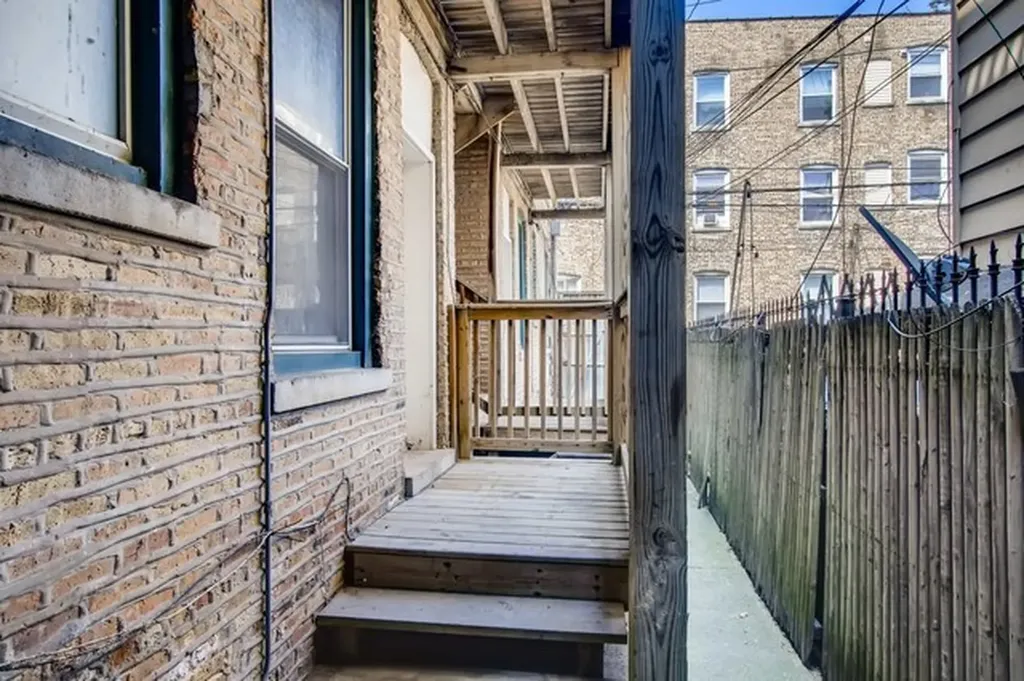 2403 North Hamlin Avenue Chicago IL 60647