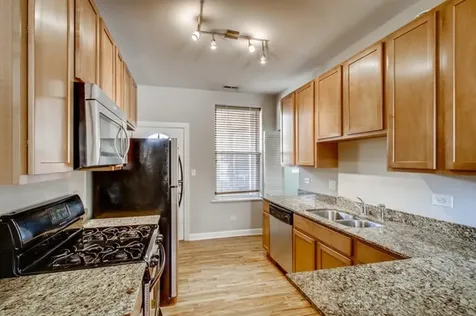 2403 North Hamlin Avenue Chicago IL 60647