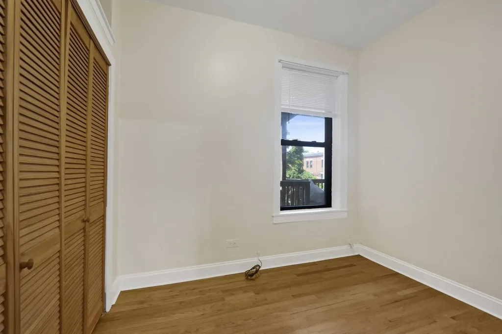 616 South Loomis Street Chicago IL 60607