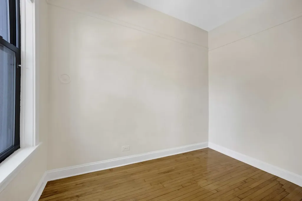 616 South Loomis Street Chicago IL 60607