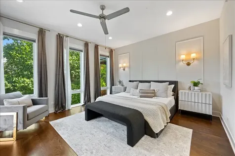 2901 North Burling Street Chicago IL 60657