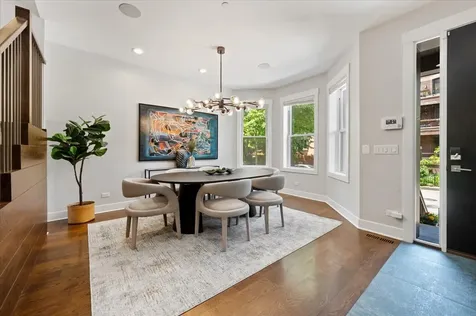 2901 North Burling Street Chicago IL 60657