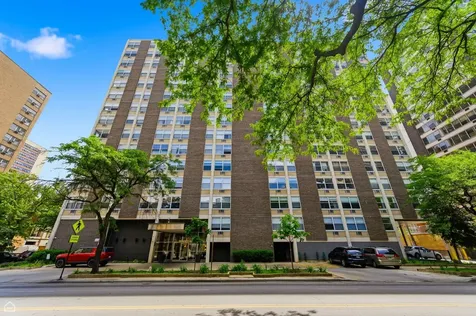3033 North Sheridan Road Chicago IL 60657