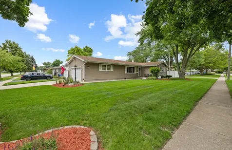 701 Kane Street South Elgin IL 60177