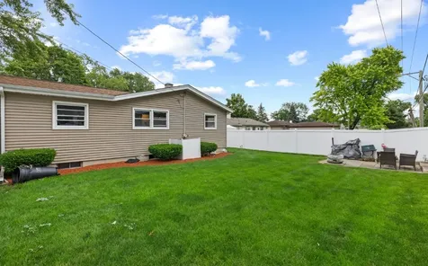 701 Kane Street South Elgin IL 60177