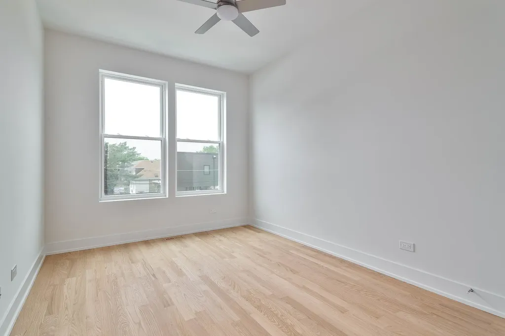 3516 North Central Avenue Chicago IL 60634