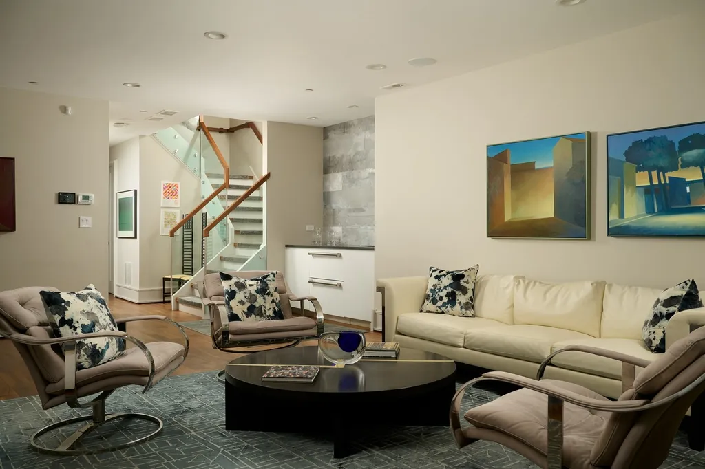 353 West Belden Avenue Chicago IL 60614