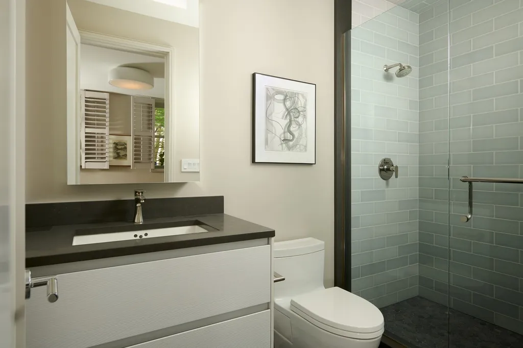 353 West Belden Avenue Chicago IL 60614