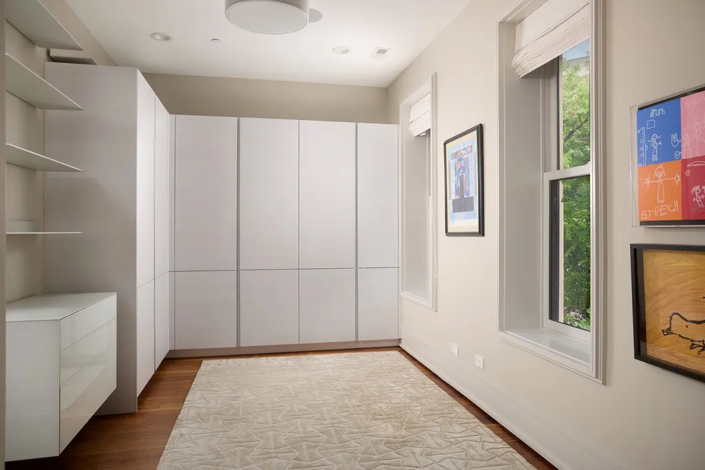 353 West Belden Avenue Chicago IL 60614