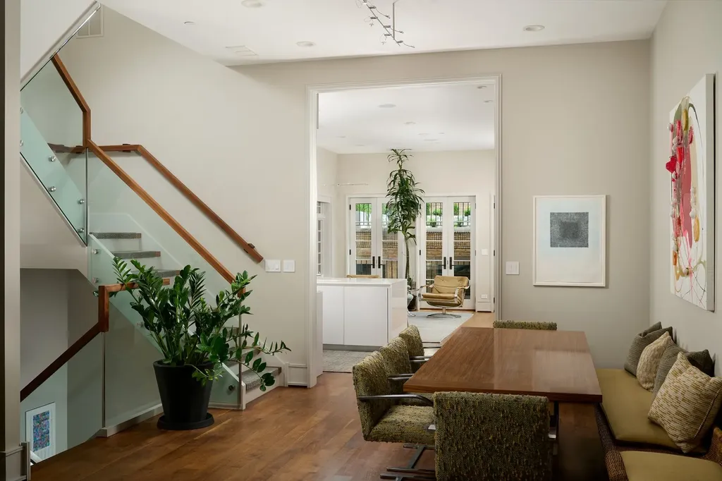 353 West Belden Avenue Chicago IL 60614