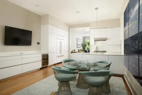353 West Belden Avenue Chicago IL 60614