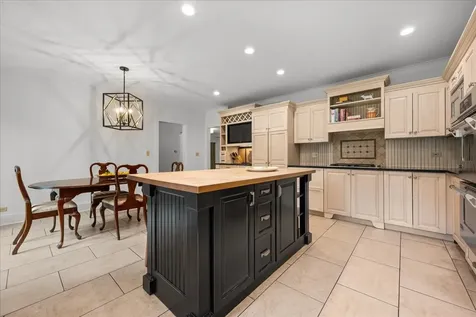 1347 Sunview Lane Winnetka IL 60093