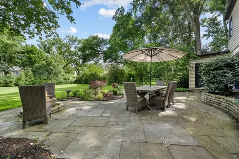 1347 Sunview Lane Winnetka IL 60093