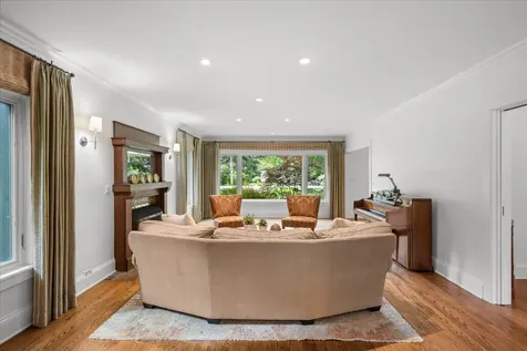 1347 Sunview Lane Winnetka IL 60093